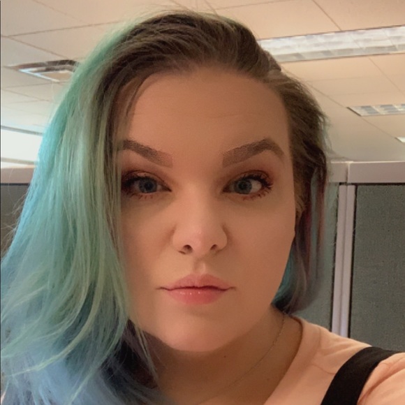 Meet your Posher, Tosha - Picture 1 of 1